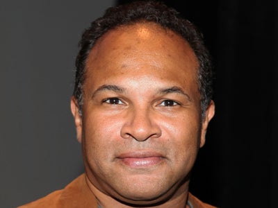 Social Media Defends ‘Cosby Show’ Actor Geoffrey Owens After Being Photographed Bagging Groceries