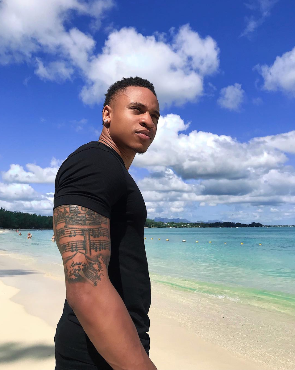These Photos of Your Favorite Celebrity Baes On Vacation Will Make You Want To Book A Flight Right Now