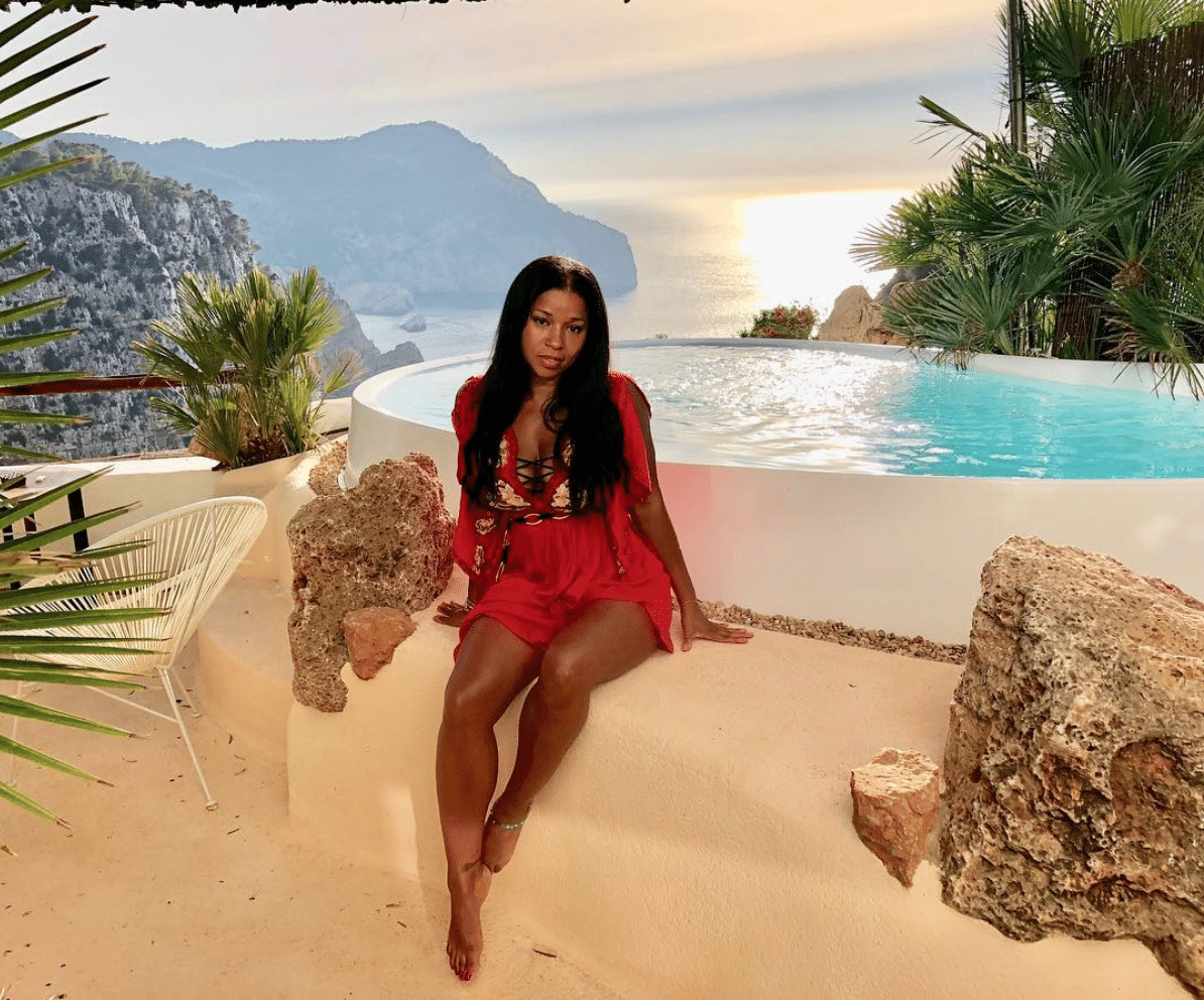 10 Celebrity Vacation Photos That Will Make You Want to Book A Flight Today