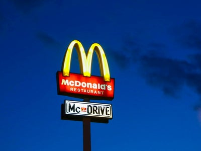 White Man Pulls Gun On Black, Muslim Teens At McDonald’s