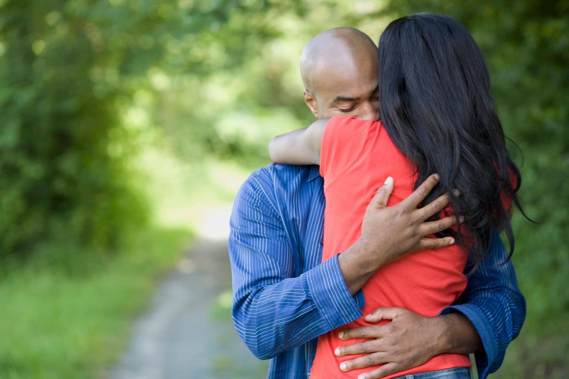 Is It Really Over? 9 Telltale Signs It's Time To Breakup and Move On For Good