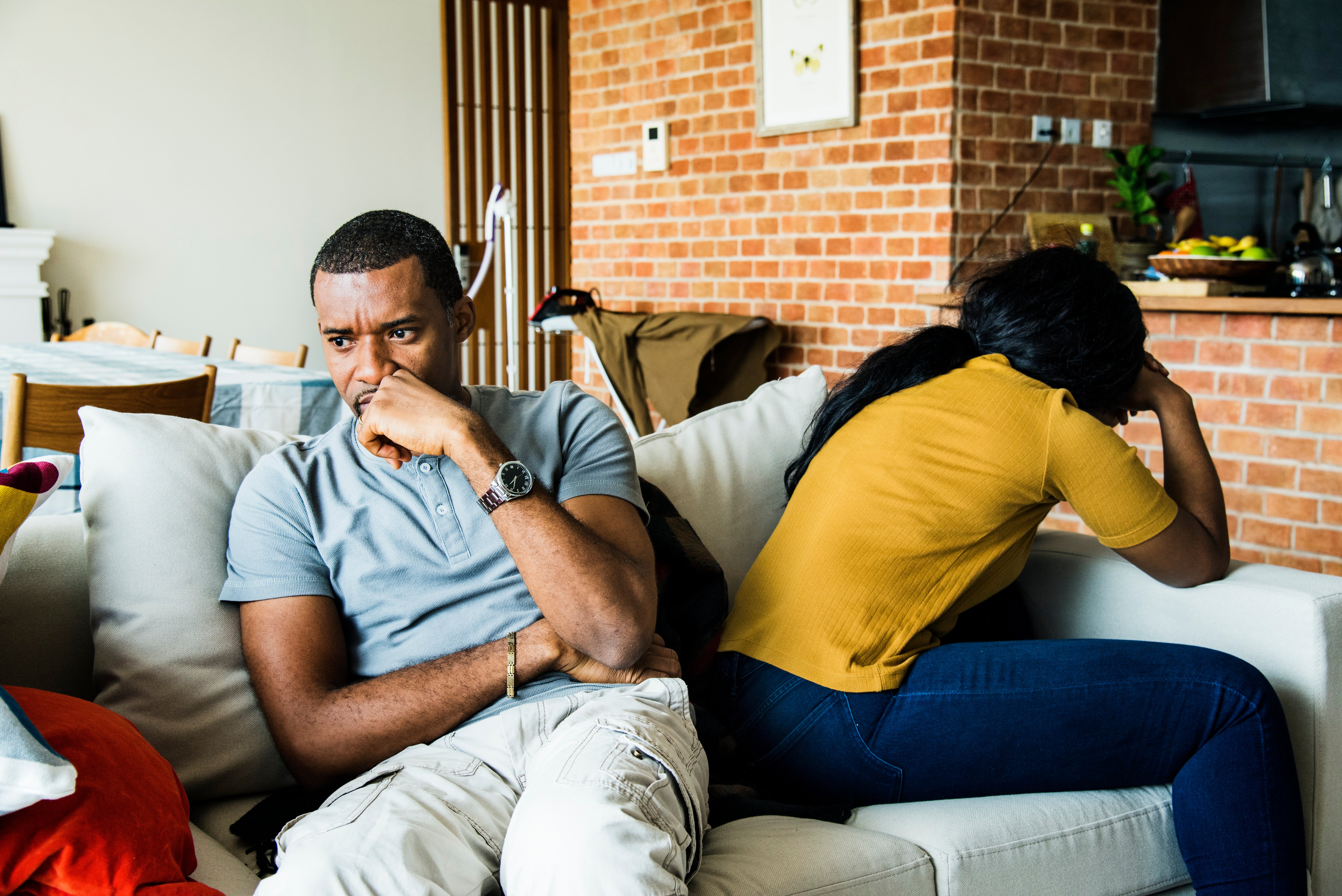 Is It Really Over? 9 Telltale Signs It's Time To Breakup and Move On For Good