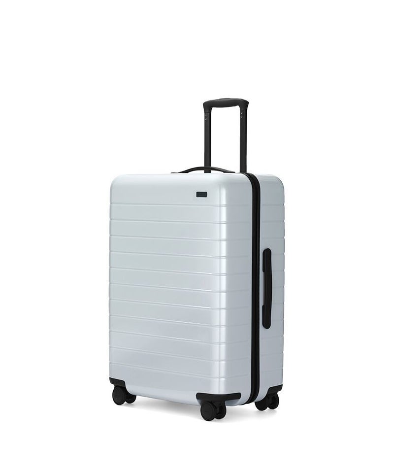 14 LastMinute Giftable Gadgets For The Techie On Your List Essence