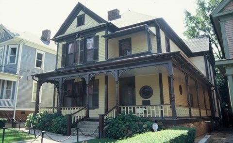 Dr. Martin Luther King, Jr.’s Birth Home Now Owned By National Park Service