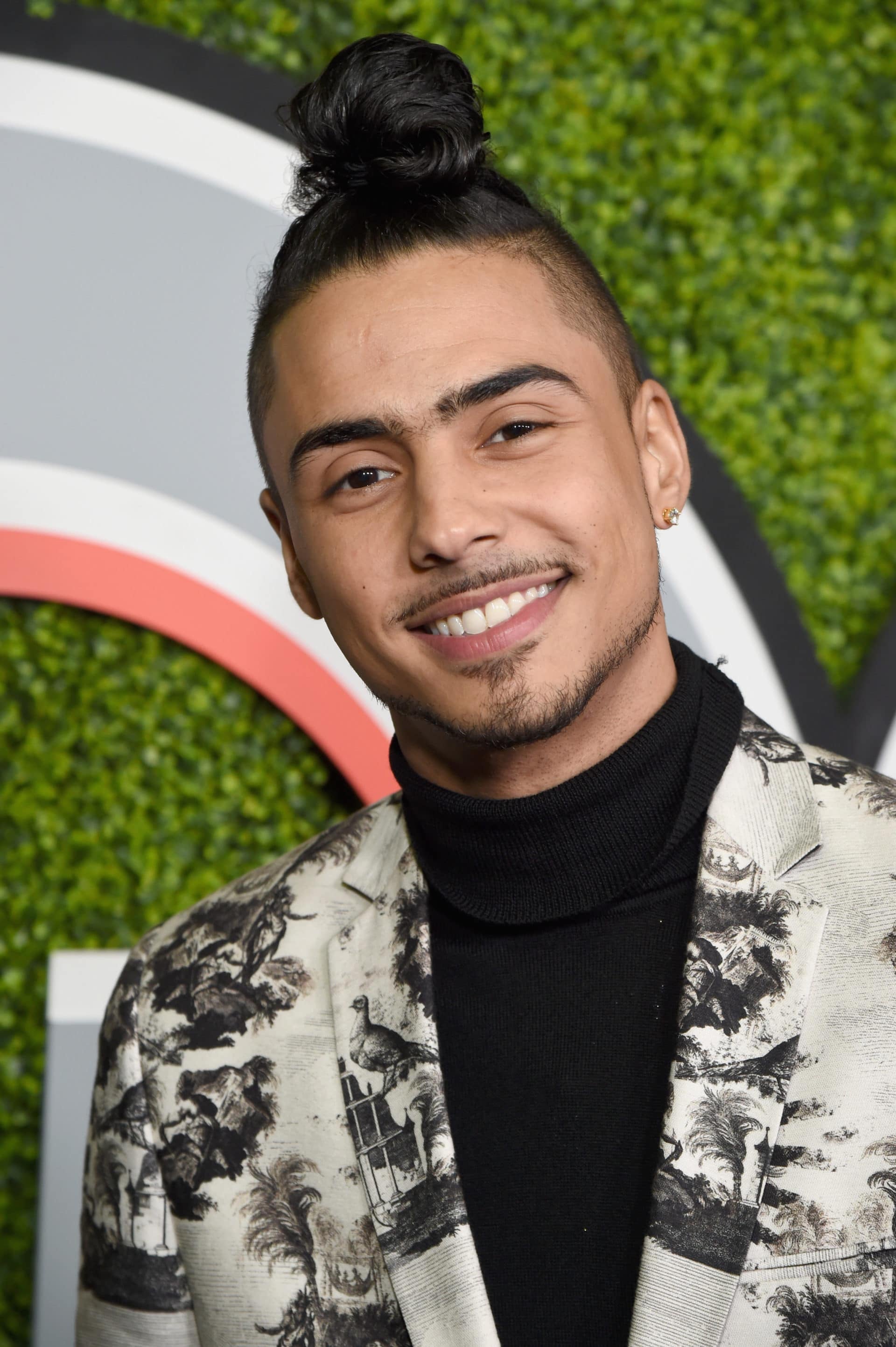 The 12 Baes Of Christmas: Behold, The Sexiest Brothers Of 2018!