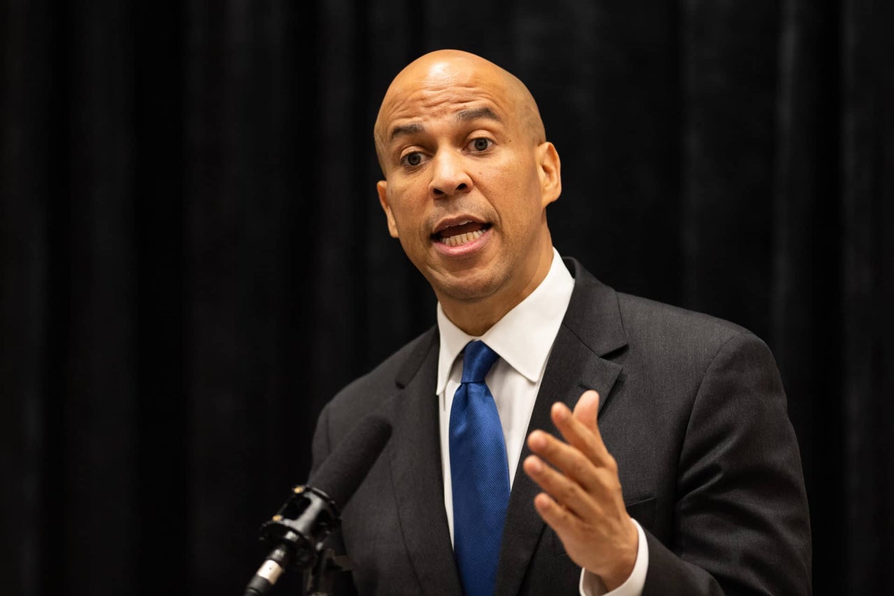 Cory Booker Grills Attorney General Nominee William Barr On ...