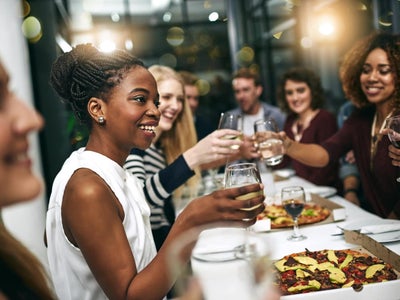 The Savvy Woman’s Guide to Dinner Party Etiquette