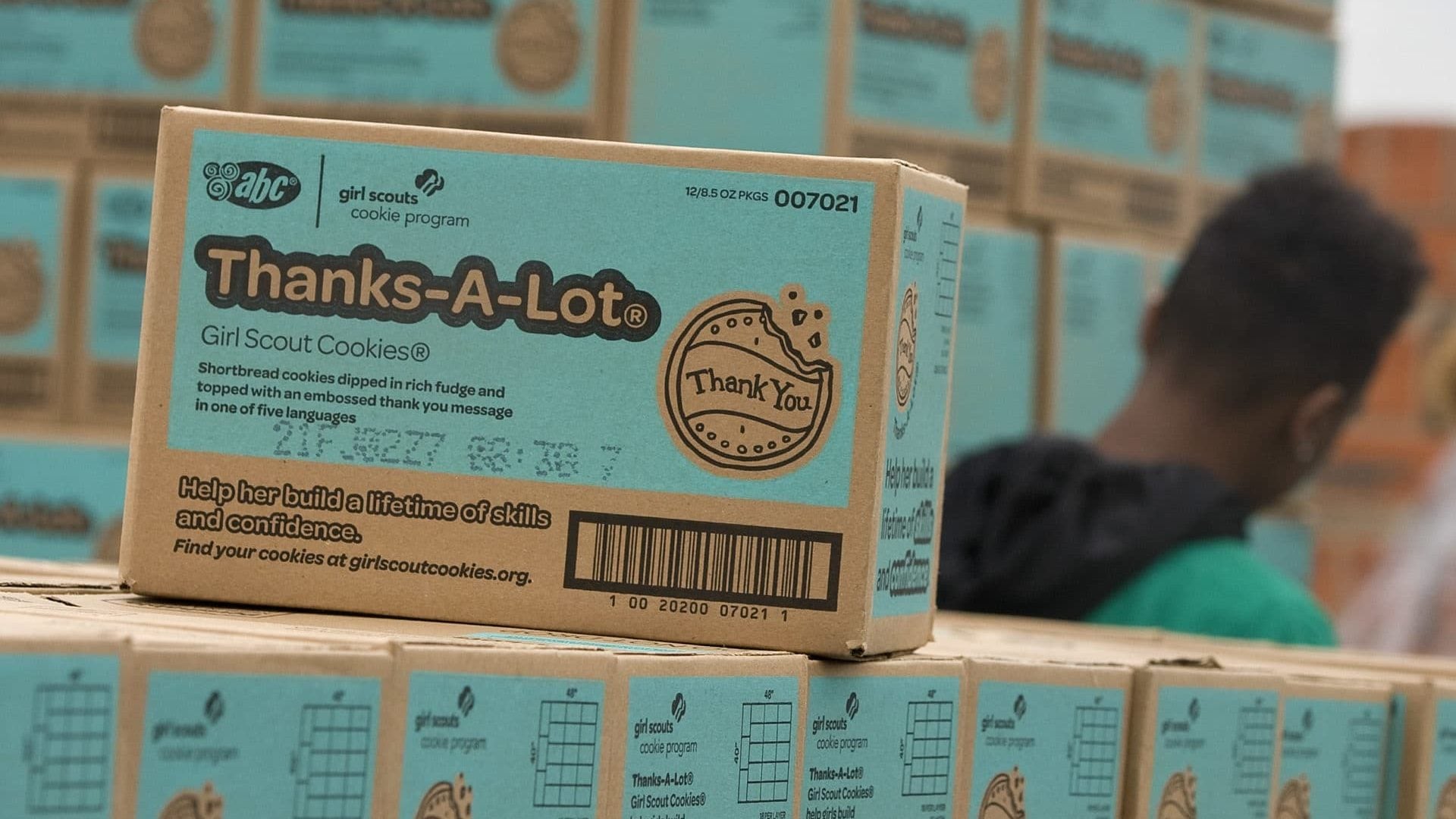 Man Buys All Of Girl Scout Troop's Cookies So Girls Wouldn't Have To Remain Out In Near-Freezing Temperatures