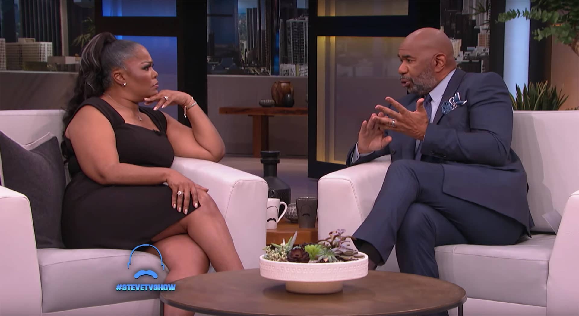 Mo'Nique And Steve Harvey Have Heated Discussion Over Black Hollywood