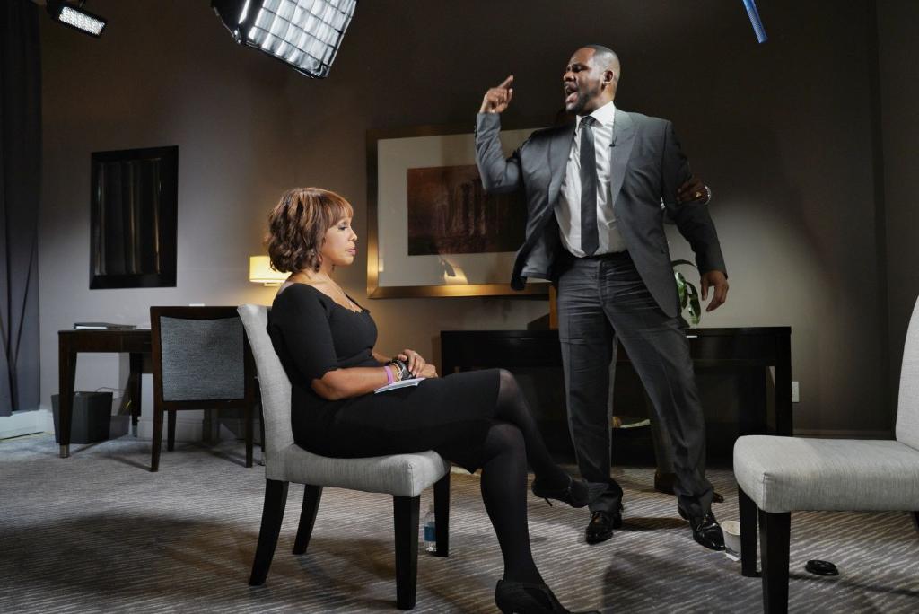 Gayle King Explains What She Was Really Thinking During That Explosive R. Kelly Interview