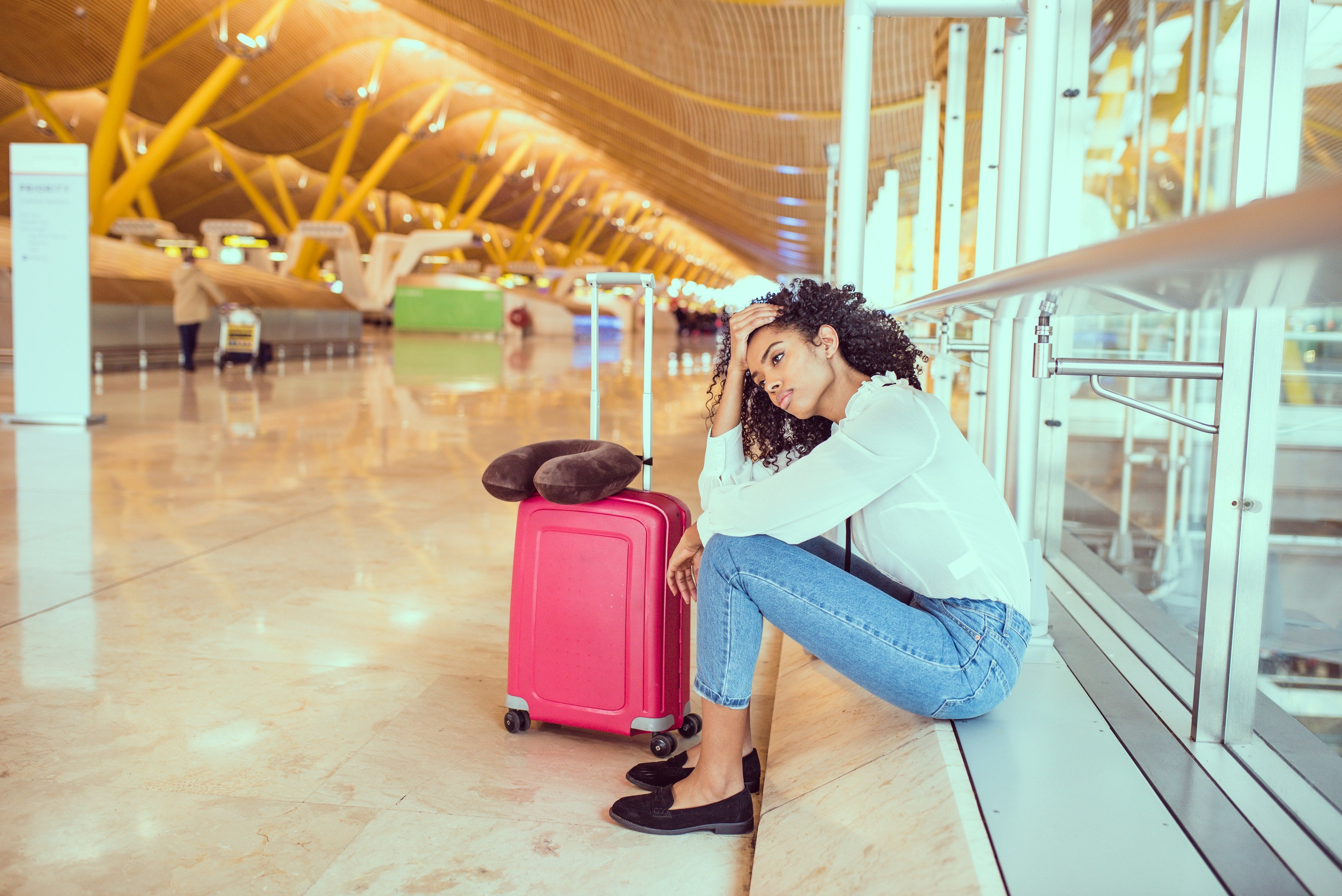 WOW Airlines' Bankruptcy Left Passengers Stranded! Here's How To Avoid Getting Stuck At The Airport When You Travel