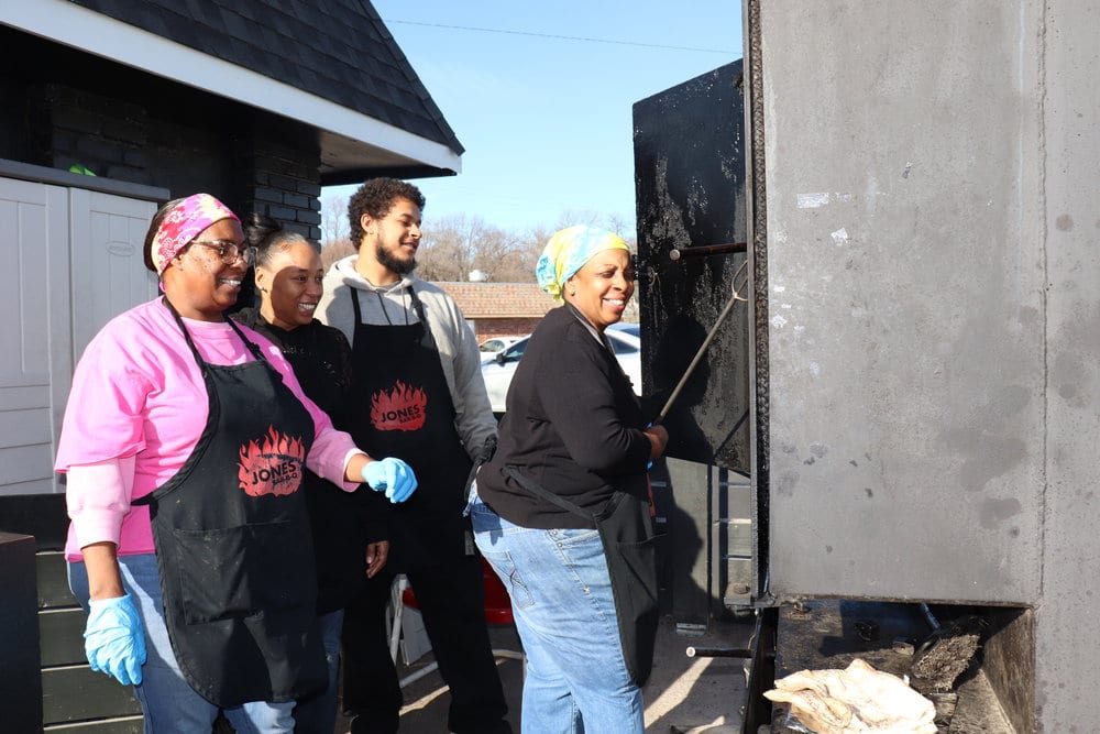 You Can Now Buy The BBQ Sauce From The Jones Sisters As Seen On Netflix