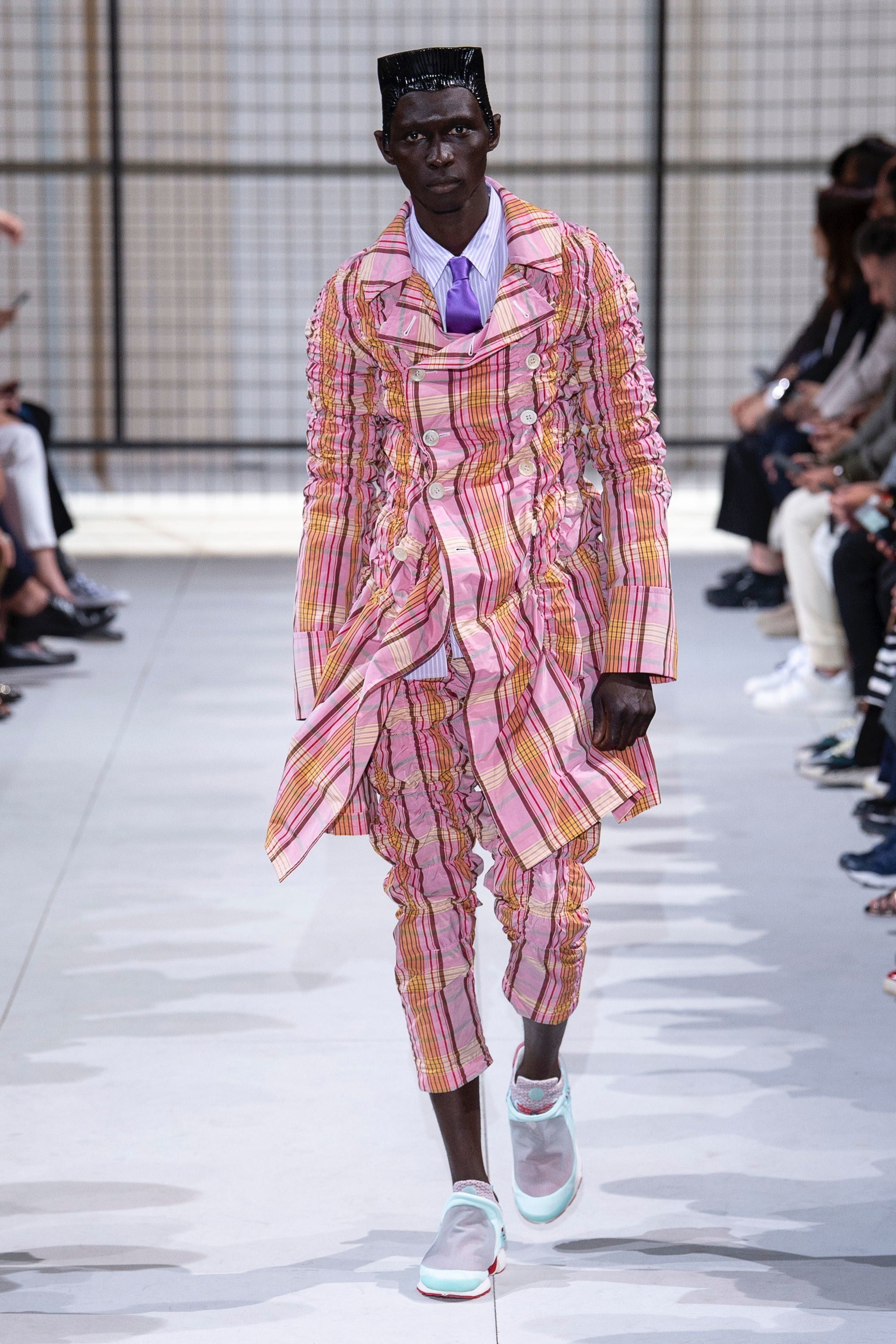 Men's Fashion Report: Go Bold For Spring With Colorful Streetwear!