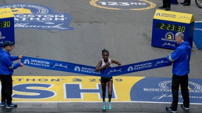 Ethiopia’s Worknesh Degefa Wins The Boston Marathon Women’s Race