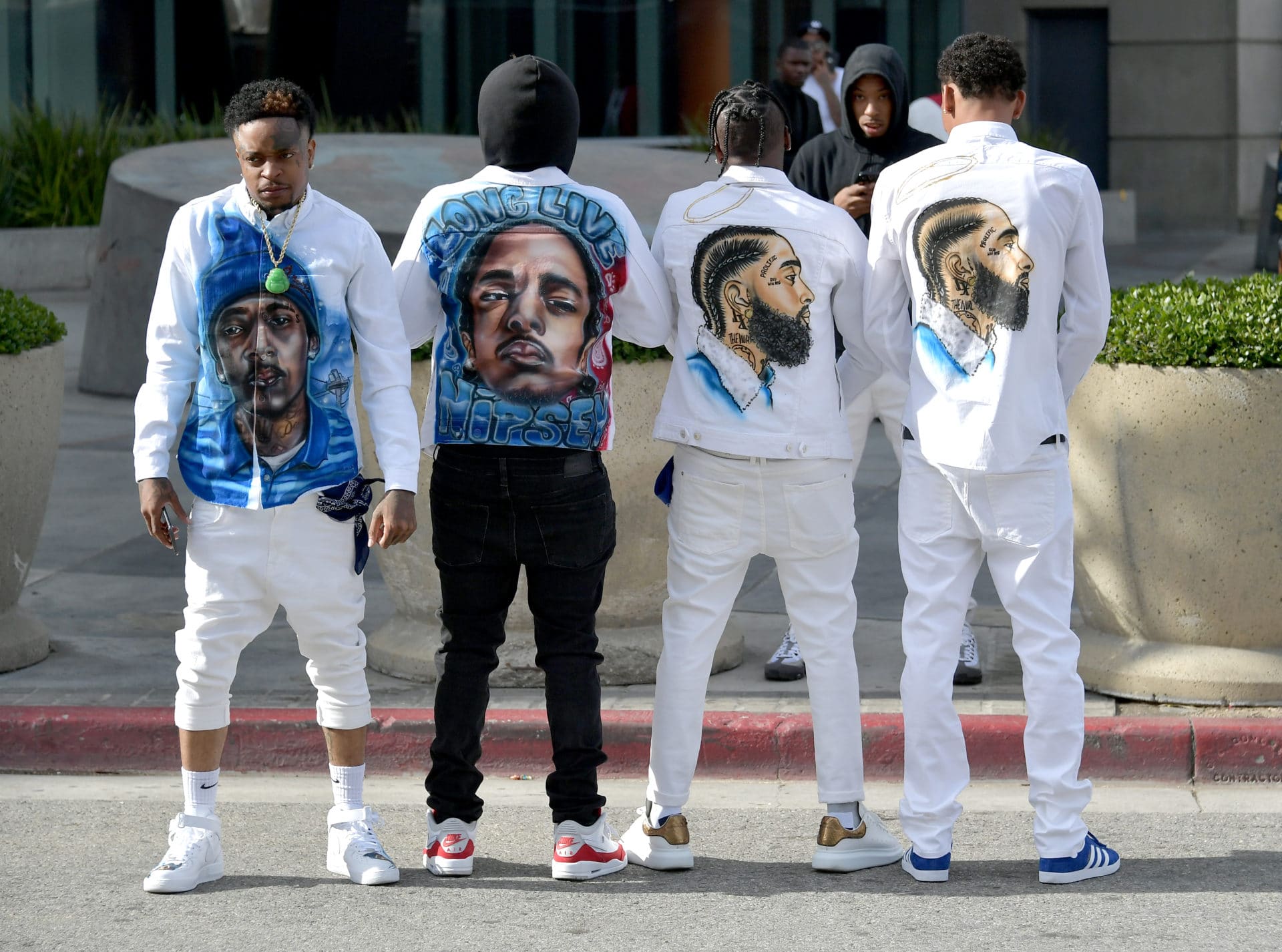 Photos Show Fans Remembering Nipsey Hussle At Sold-Out Memorial Service ...