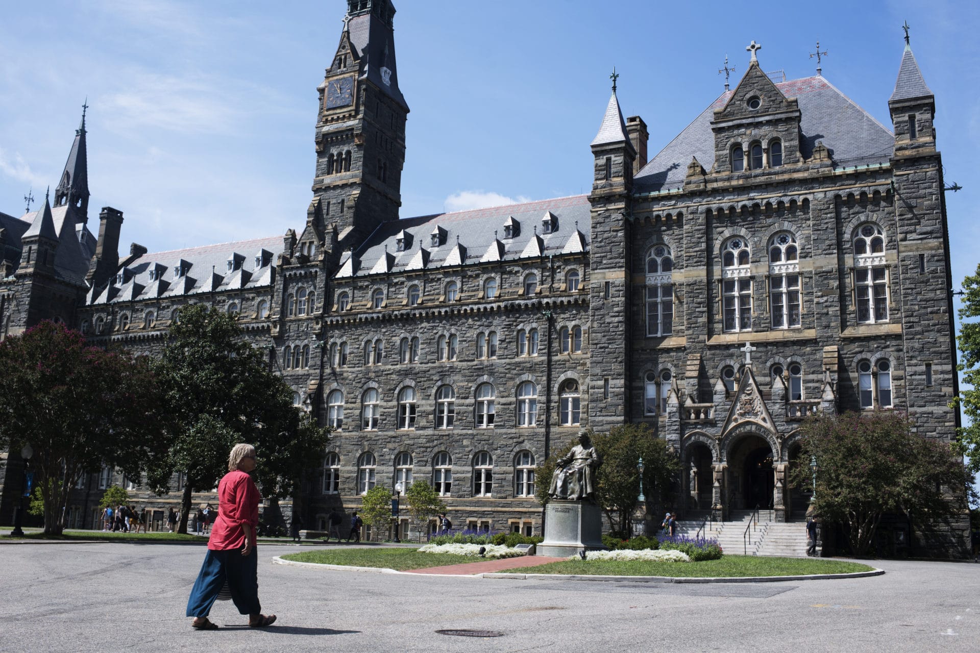 Georgetown Students Vote In Favor Of Slavery Reparations Fund