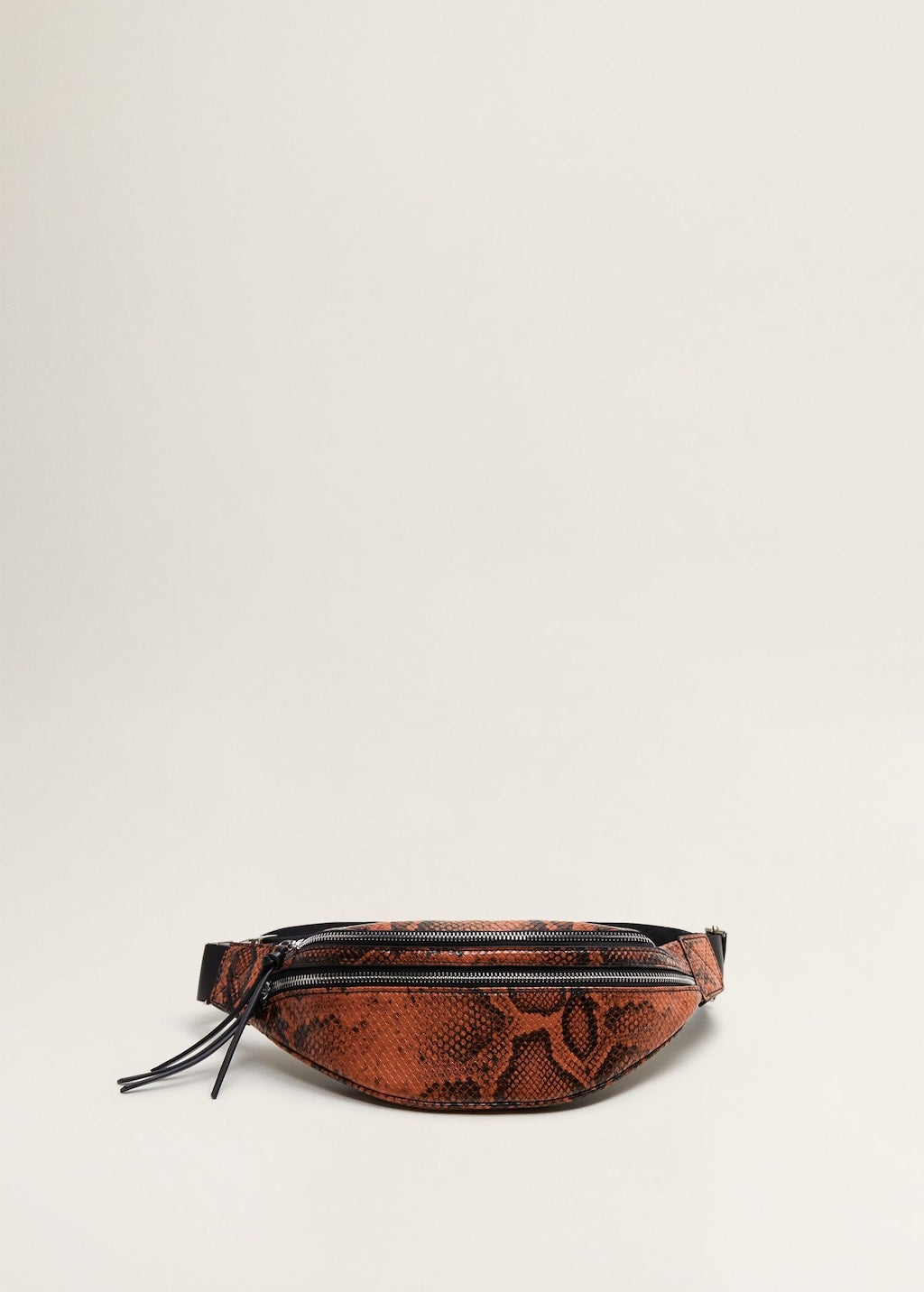 The Hands-Free Bags You Need For Ultimate Summer Fun