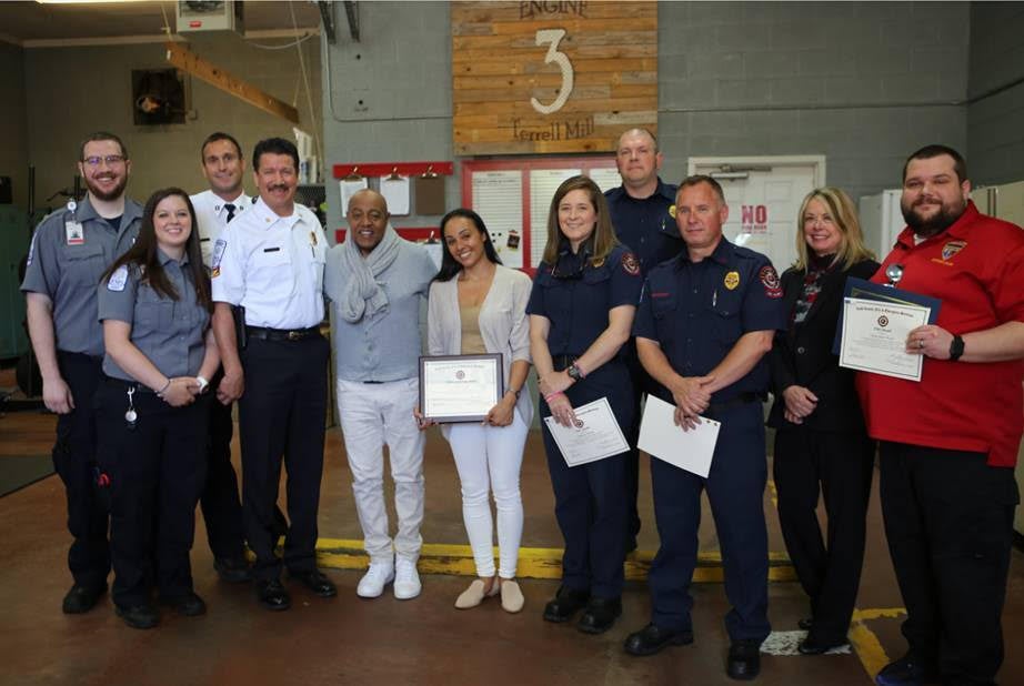 Peabo Bryson Meets First Responders Who Saved His Life After Suffering Heart Attack