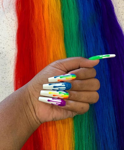 You Have To See How This Beauty Blogger Shows Off Her #Pride