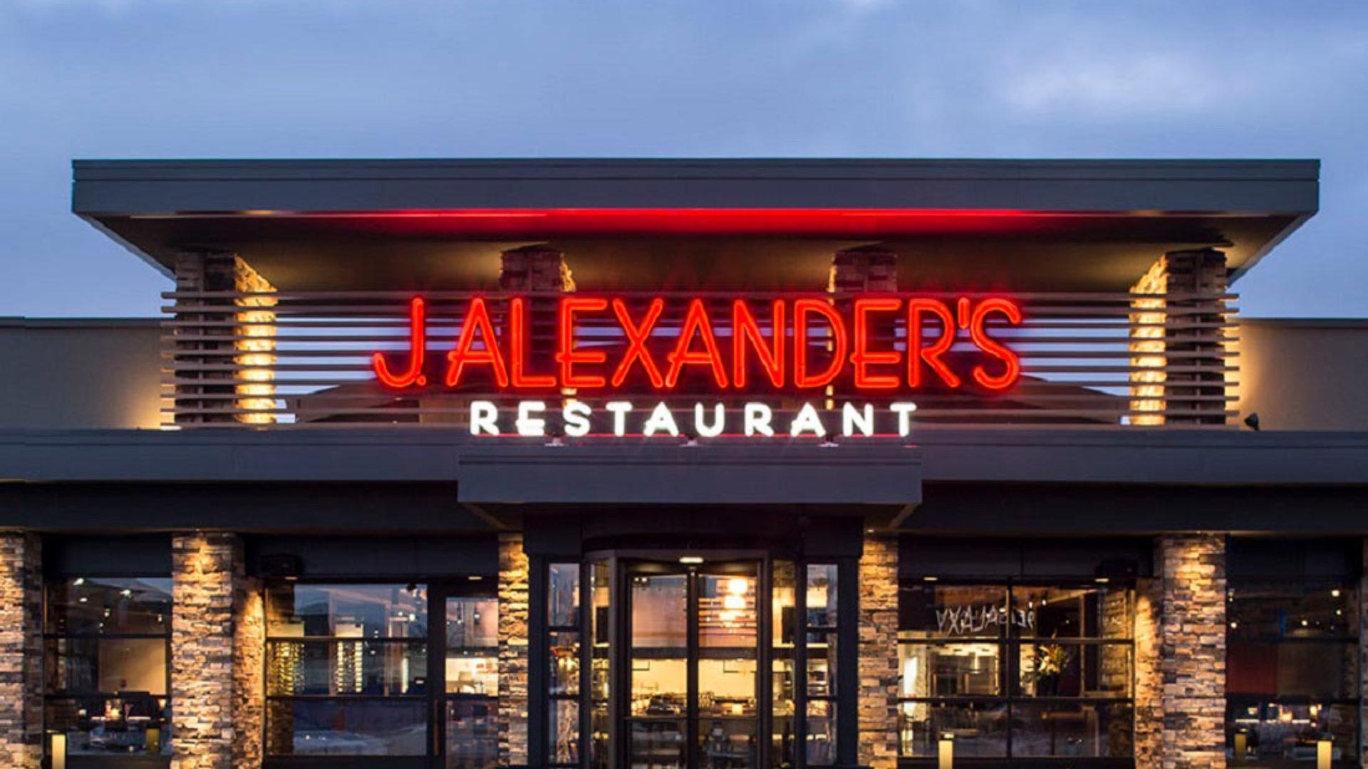 Black Couple Says J. Alexander's Restaurant Manager Did Not Help During