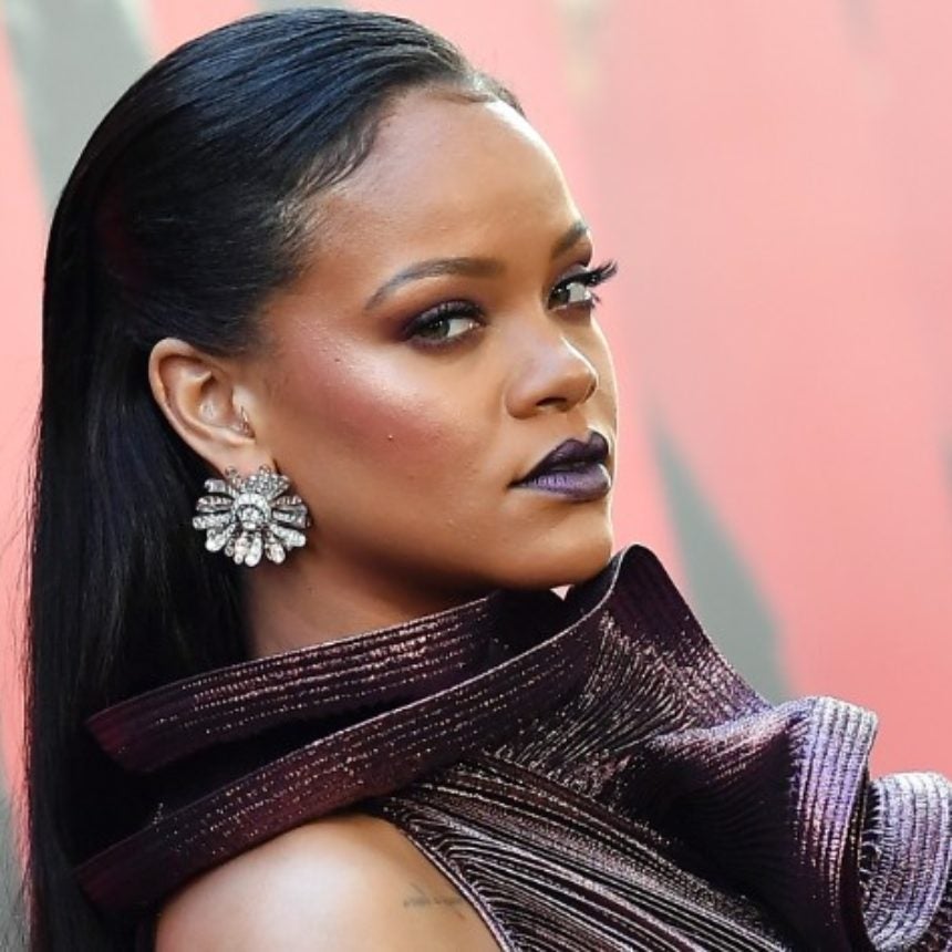 Rihanna Sends A Message About Beauty With Website Photos Showing Model ...