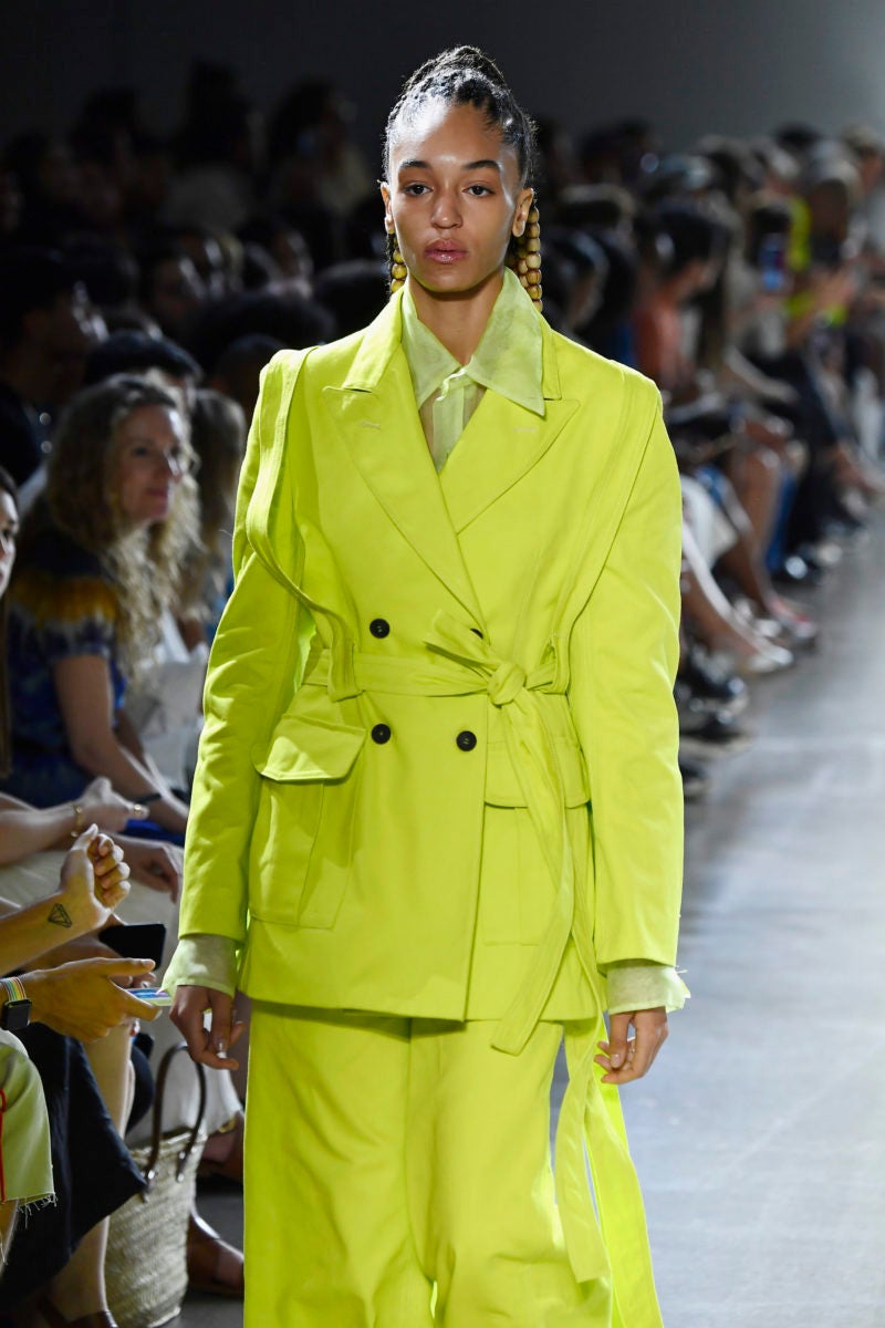 The Lime Green Wave Is The Trend Of The Summer - Essence