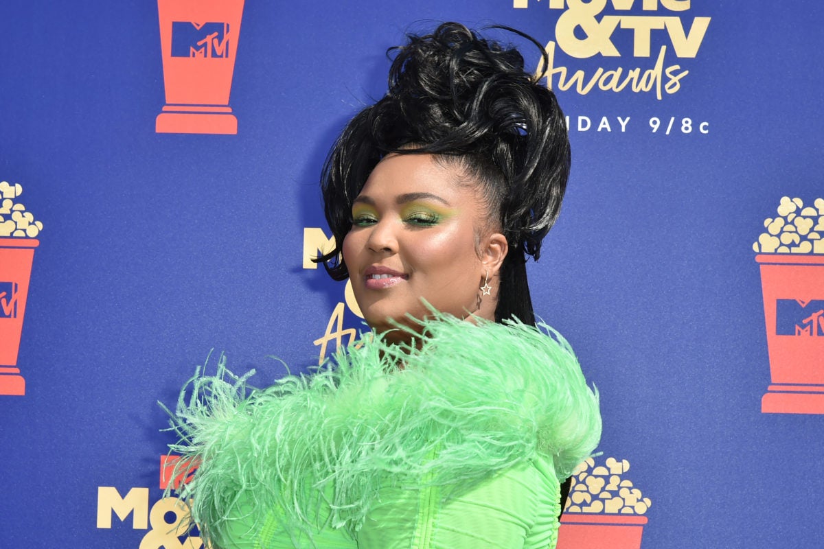 Lizzo’s MTV Movie And TV Awards Makeup Has Us Green With Envy - Essence