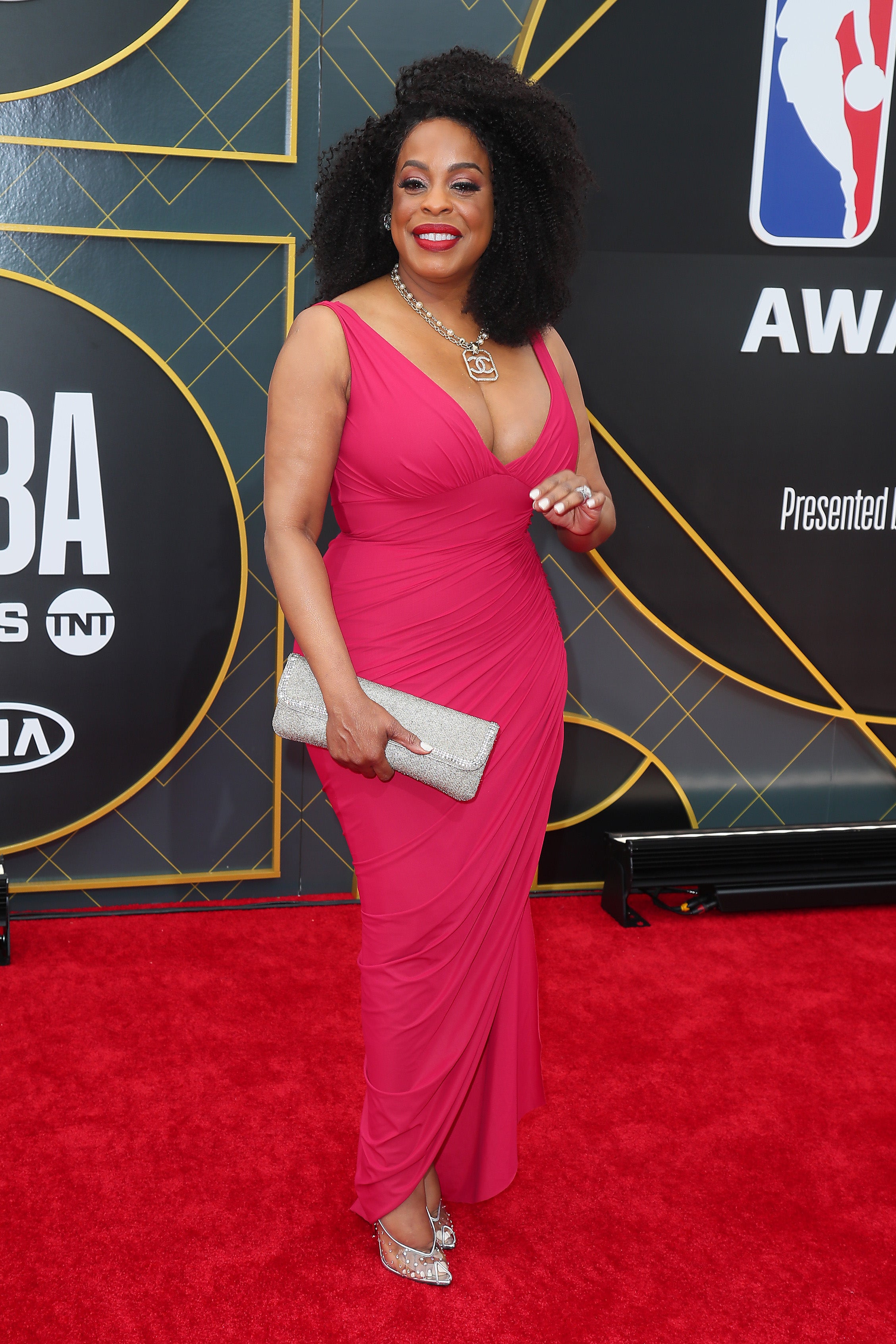 The Best Red-Carpet Looks At The 2019 NBA Awards