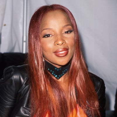 Rihanna Honors Mary J. Blige At The BET Awards In Reminiscent Red Hair