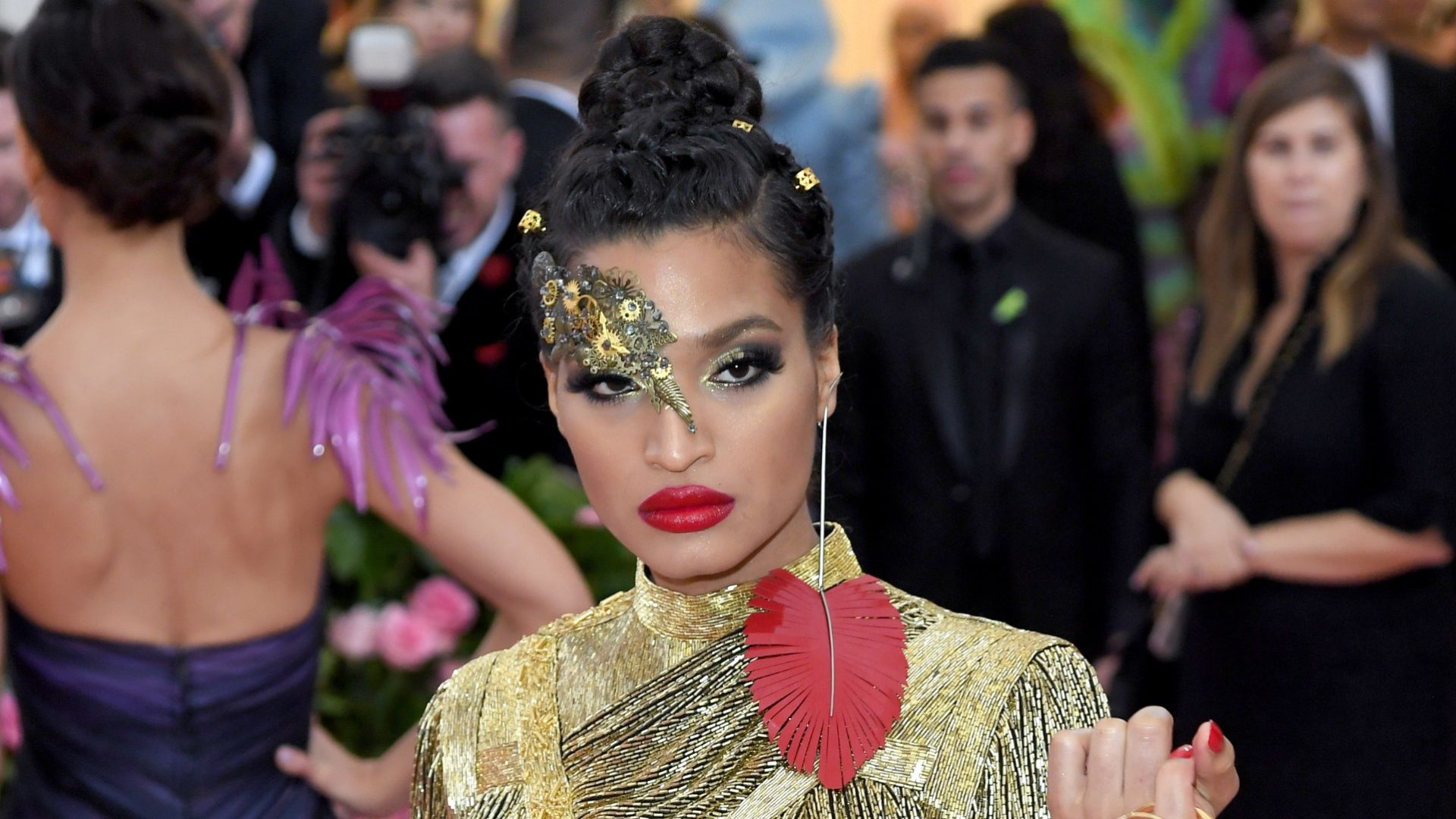 12 Times Indya Moore's Red Carpet Pose Gave Us A True Beauty Moment