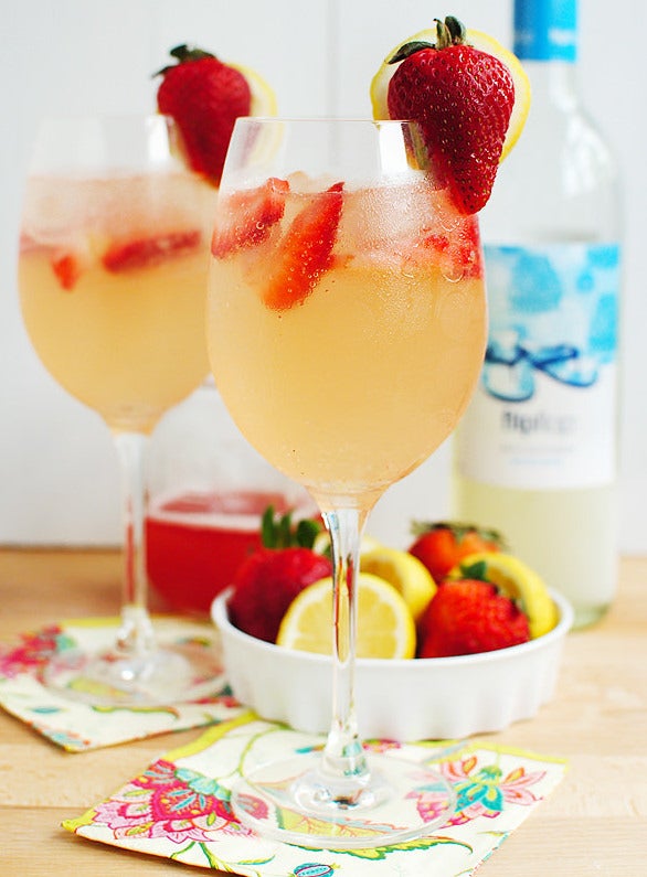 These Alcohol Infused Lemonade Cocktails Are Just What Your Weekend Needs