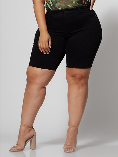 Oh Hey, Curvy Girl! We’ve Got the ESSENCE Festival Style Essentials You Can’t Do Without