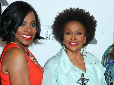 Jenifer Lewis Said The Funniest Thing To Sheryl Lee Ralph On Her Wedding Day