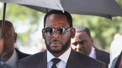 R. Kelly Could Face New Charges After Agents Seize Over 100 Electronic Devices