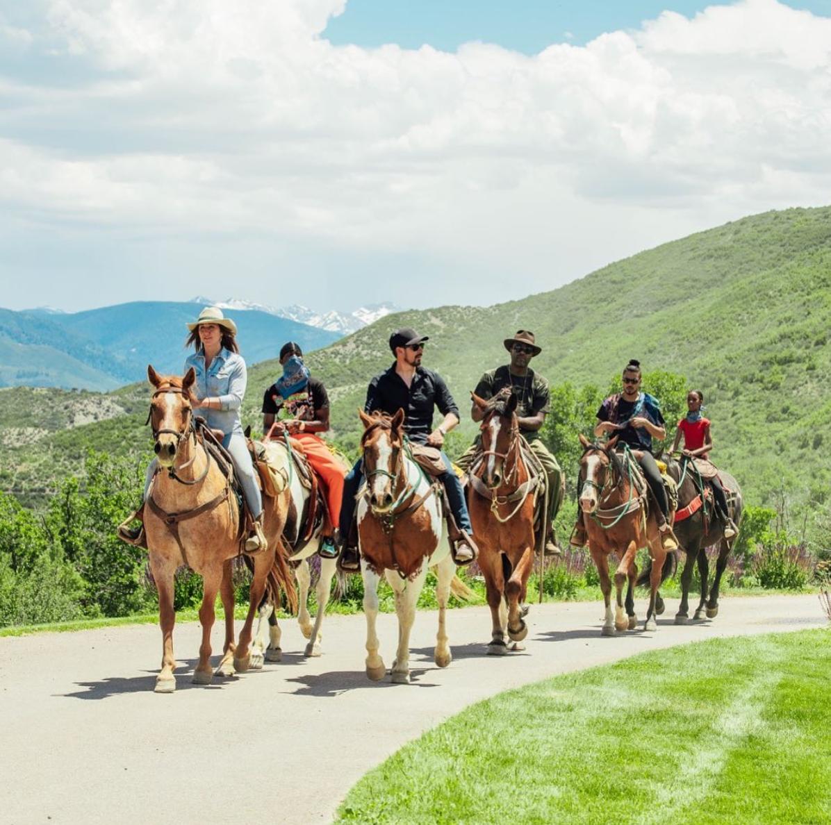 Diddy Heads Down That Old Country Road For A Family Getaway in Colorado