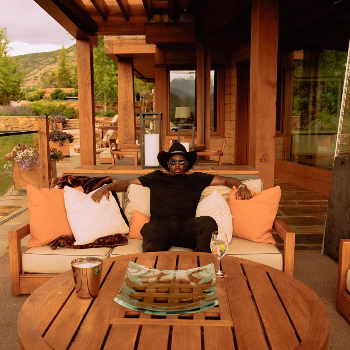 Diddy Heads Down That Old Country Road For A Family Getaway in Colorado