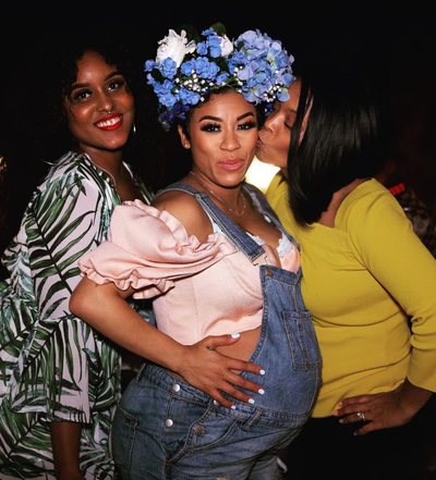 Cute Photos Of Pregnant Celebs And Their Growing Baby Bumps