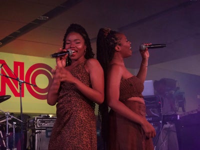 The Soulful Sounds Of R&B’s Sultry Duo VanJess Heat Up The Stage At The 2019 Essence Festival