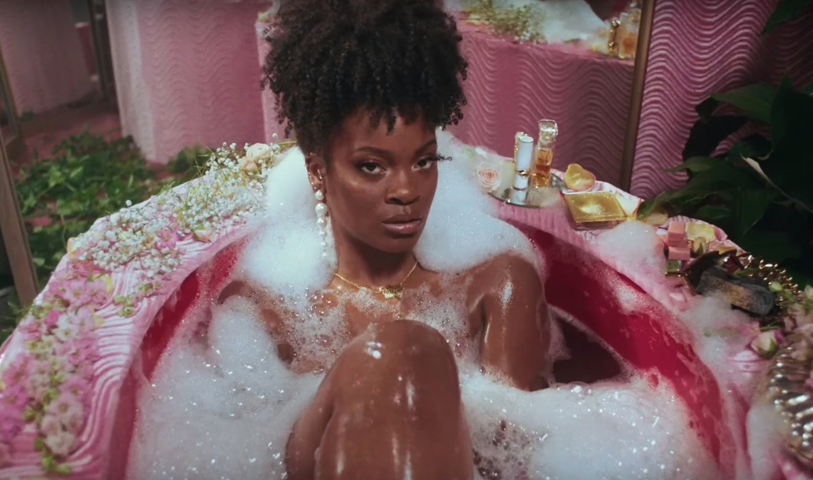 Ari Lennox Pays Homage To Missy Elliott And Total In New Music Video For 'BMO'