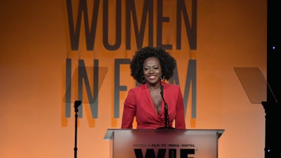 Viola Davis To Play Michelle Obama In New Showtime Series