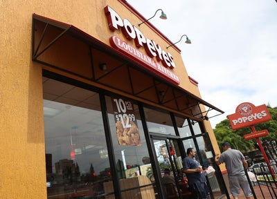 Man Fatally Stabbed At Maryland Popeyes Over Line Cutting Argument