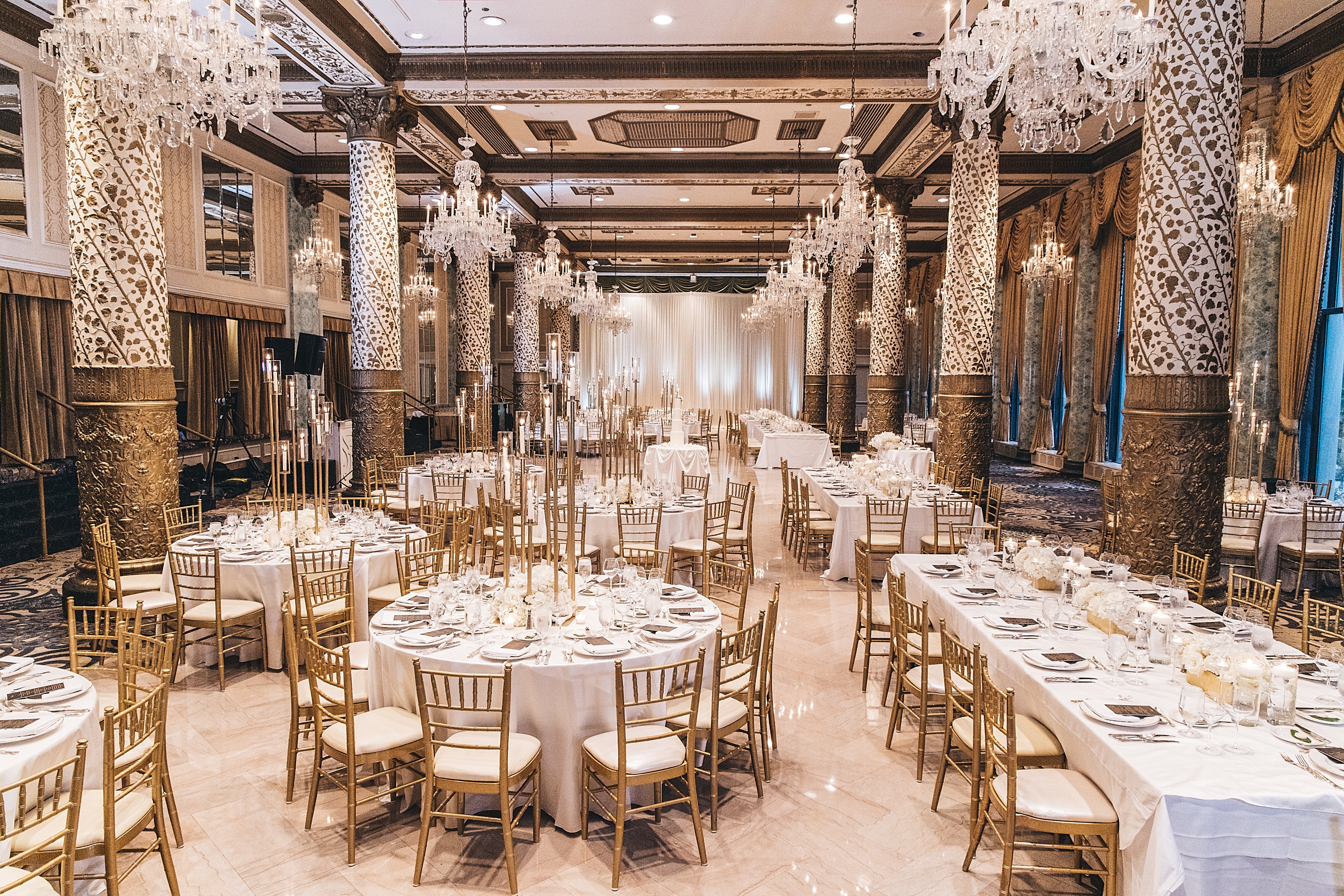 Bridal Bliss: Chloe and Jose's Glam Chicago Wedding Was An Absolute Stunner