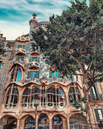 Black Travel Vibes: Barcelona Is A Stunning Urban Retreat