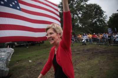 Elizabeth Warren Leads Democratic Field In New Nationwide Poll