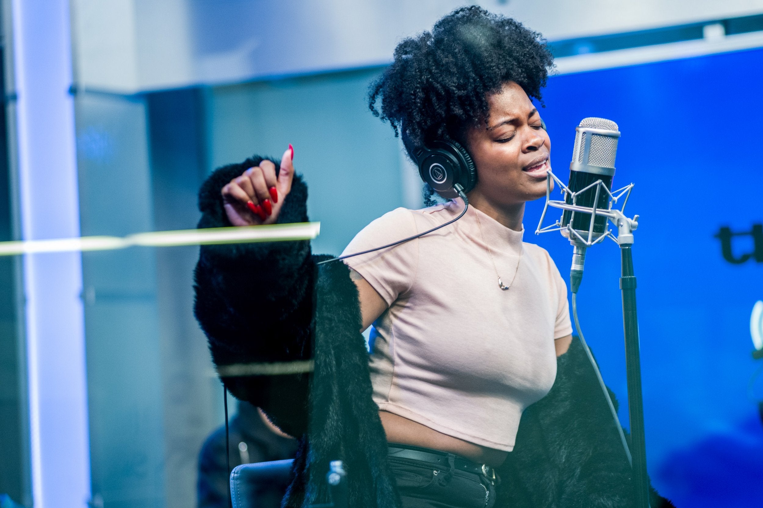 Ari Lennox’s ‘New Apartment’ Almost Kept Her From Signing To J. Cole’s Dreamville