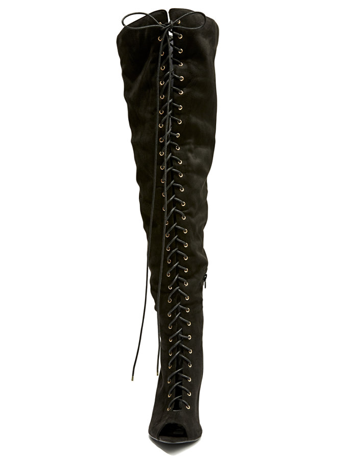 Oh Hey, Curvy Girl! These Fire Thigh High Boots Are What You've Been Waiting For
