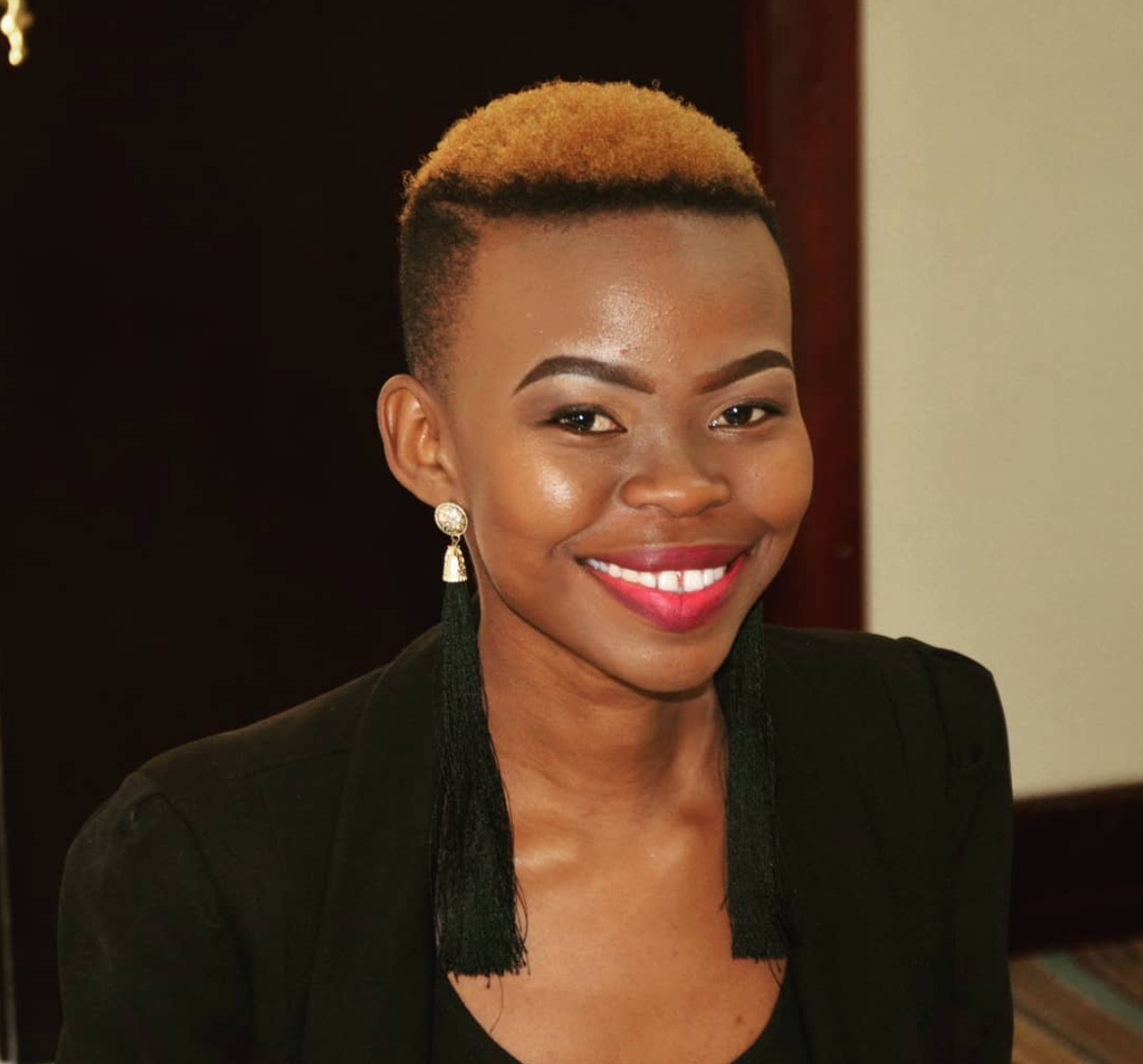 25 Beautiful Black Women Proudly Sporting Their Tooth Gaps