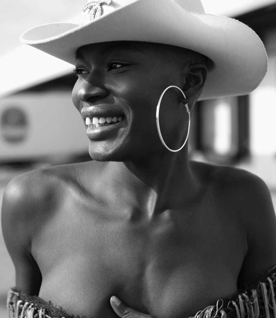 25 Beautiful Black Women Proudly Sporting Their Tooth Gaps