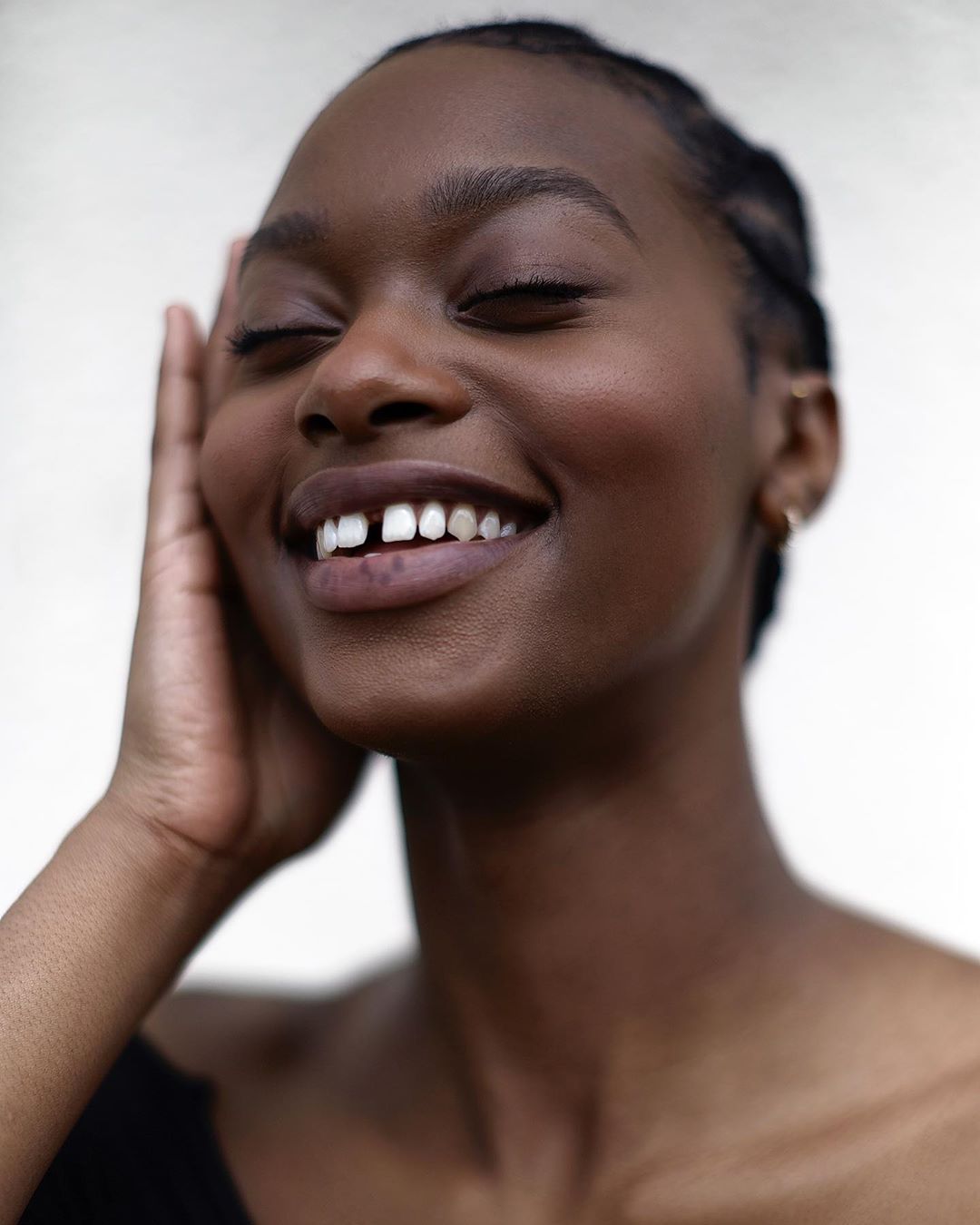 25 Beautiful Black Women Proudly Sporting Their Tooth Gaps
