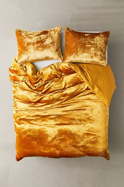 What I Screenshot This Week: Velvety Comforters To Combat The Cold